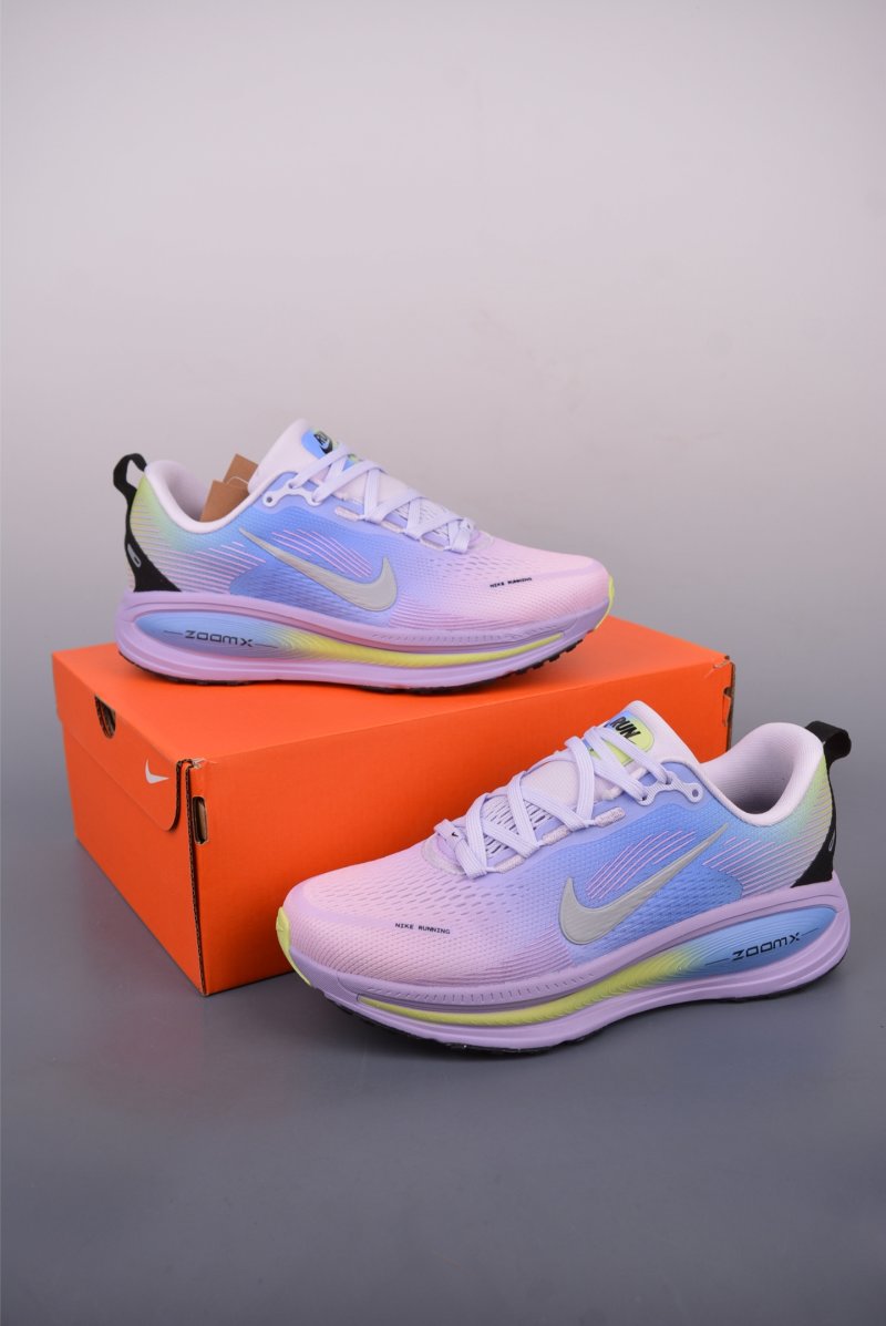 Nike Air Zoom Vomero 18 view