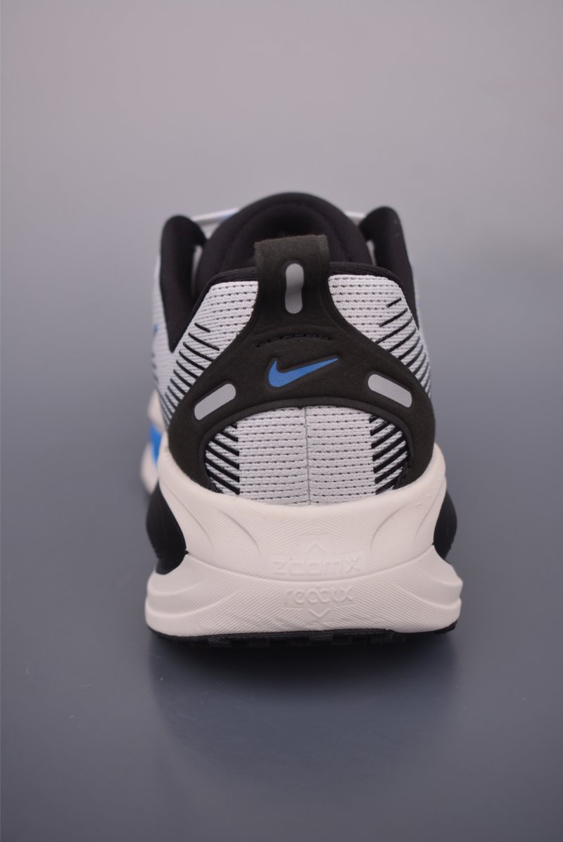 Nike Air Zoom Vomero 18 view