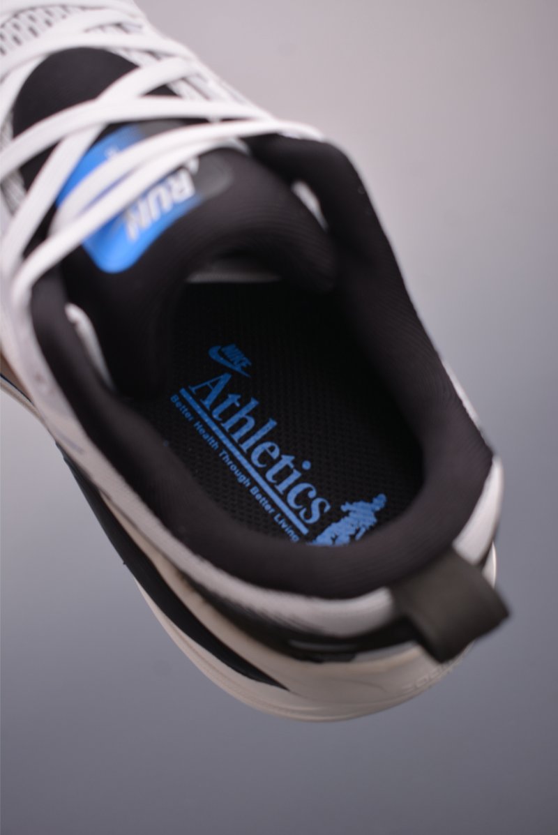 Nike Air Zoom Vomero 18 view