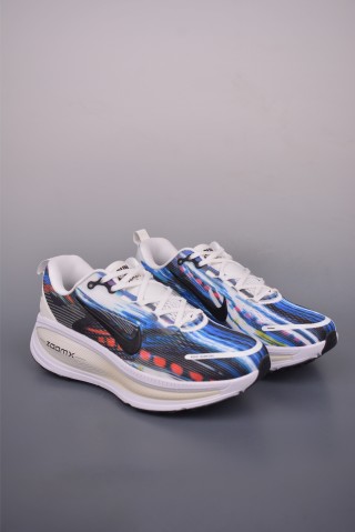 Nike Air Zoom Vomero 18 view 1