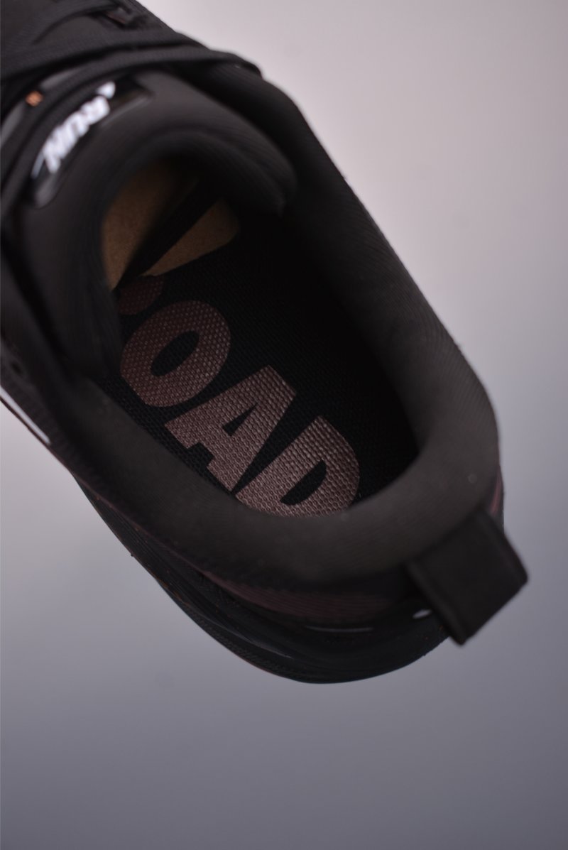 Nike Air Zoom Vomero 18 view