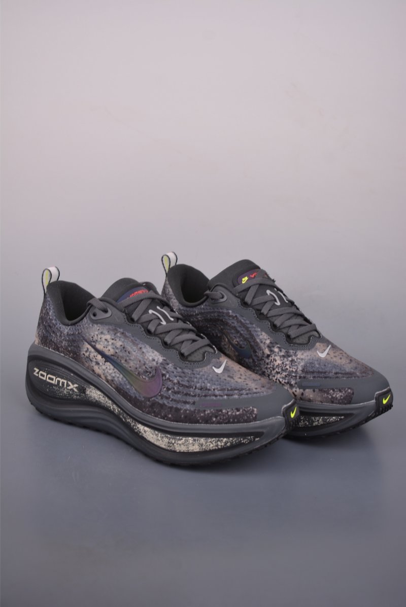 Nike Air Zoom Vomero Plus