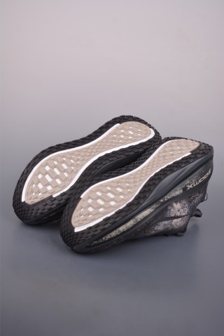Nike Air Zoom Vomero Plus view 3