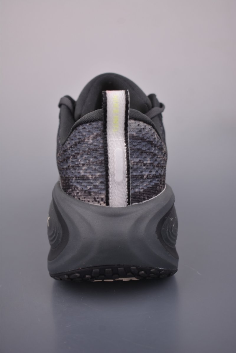 Nike Air Zoom Vomero Plus view