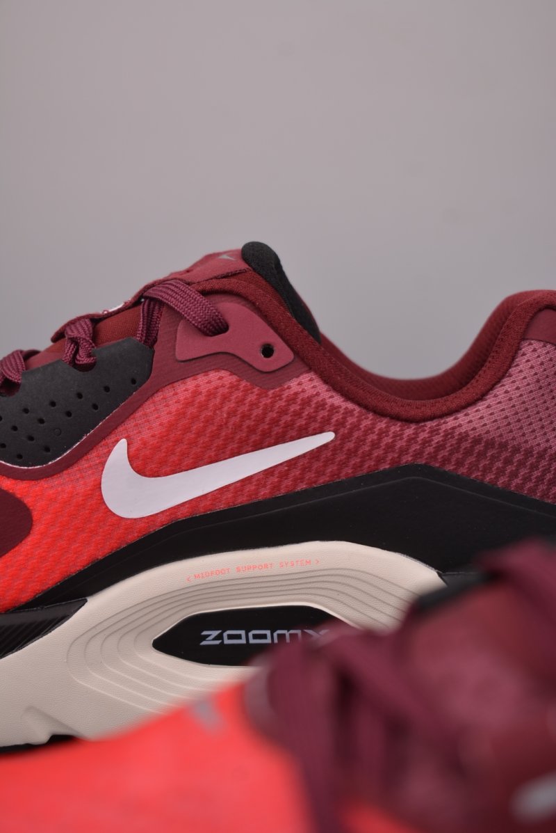 Nike Air Zoom Vomero Plus view