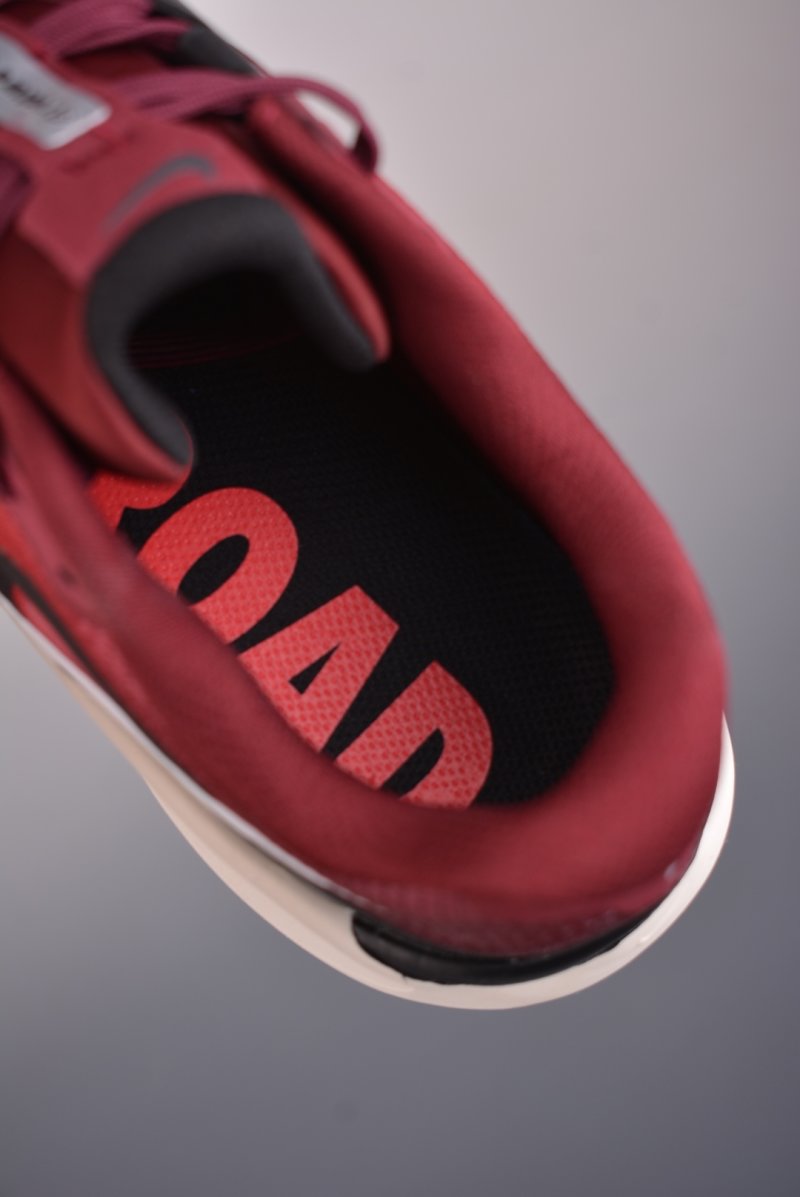 Nike Air Zoom Vomero Plus view