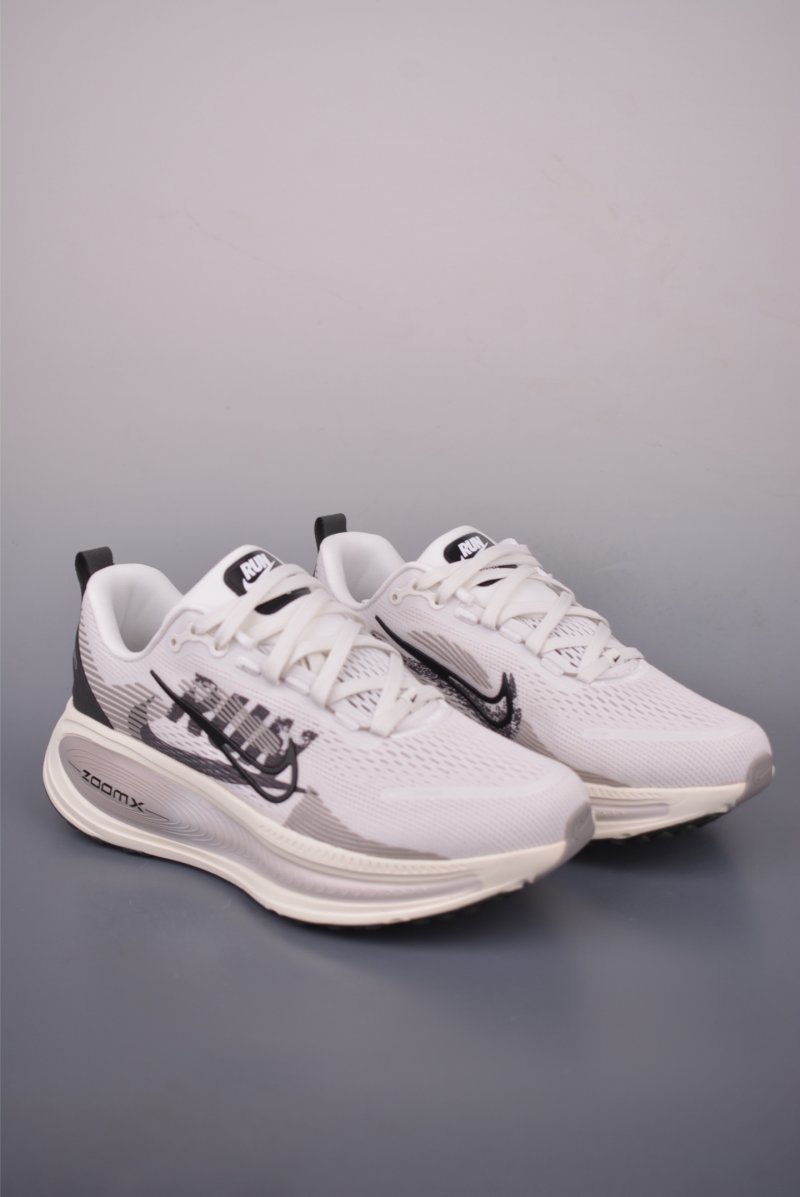 Nike Air Zoom Vomero Plus