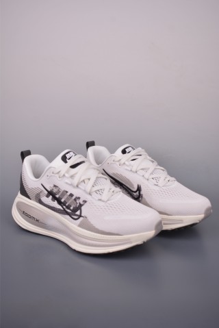 Nike Air Zoom Vomero Plus view 1