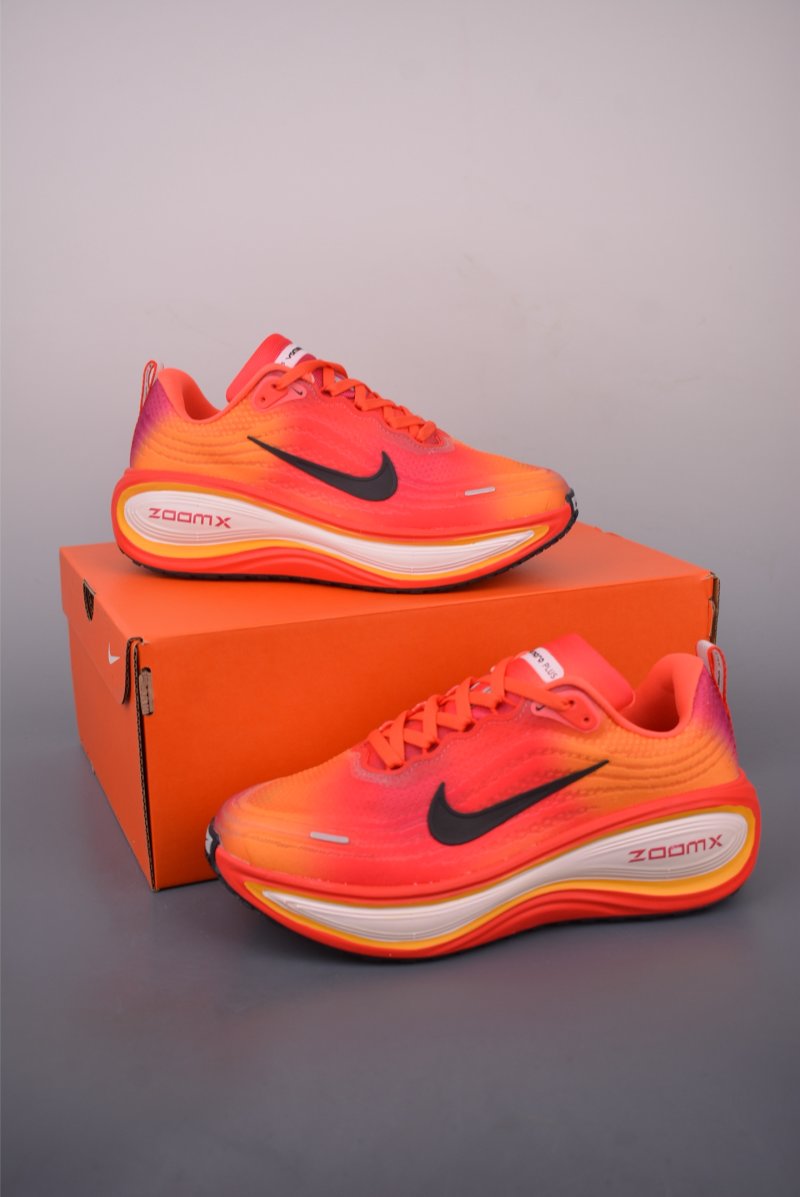 Nike Air Zoom Vomero Plus view