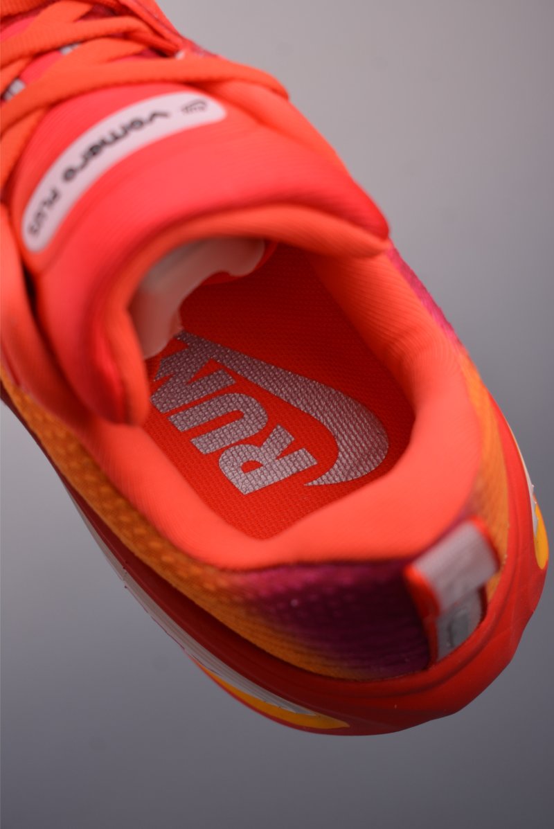 Nike Air Zoom Vomero Plus view