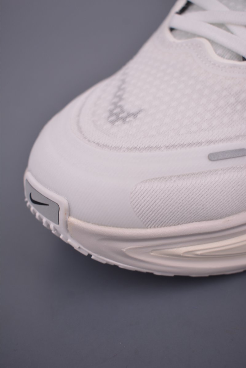 Nike Air Zoom Vomero Plus view