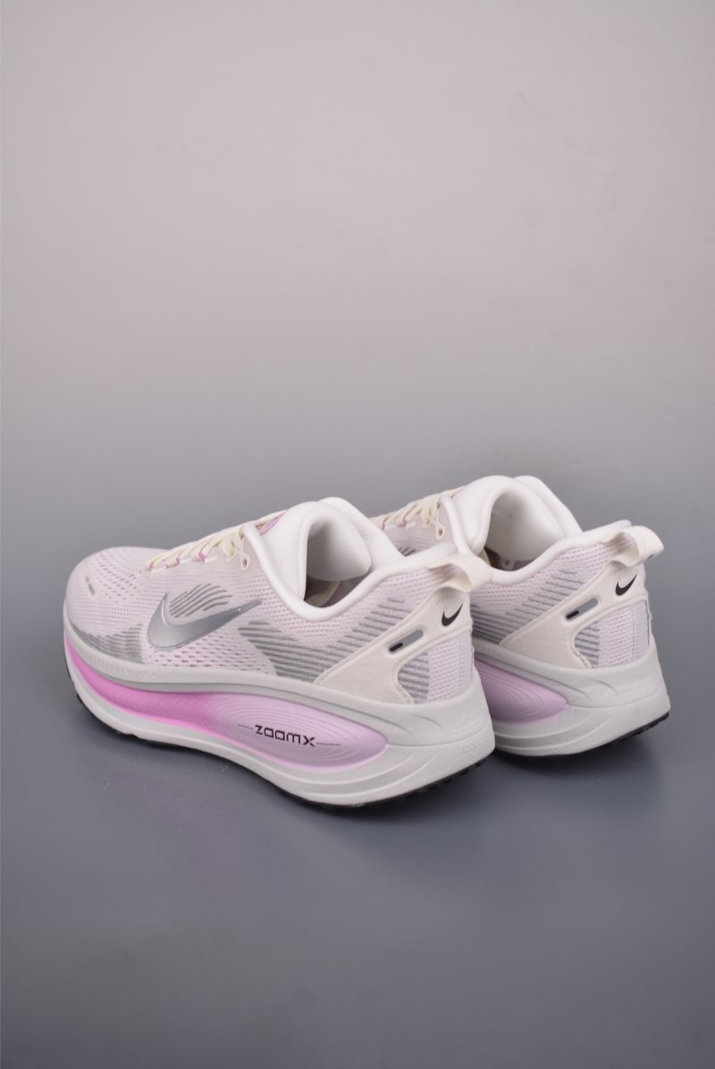 Nike Air Zoom Vomero Plus view