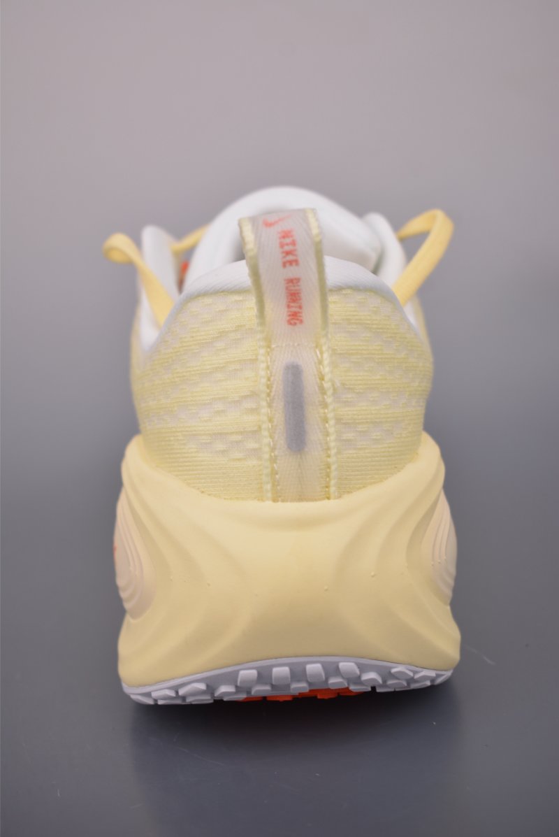 Nike Air Zoom Vomero Plus view