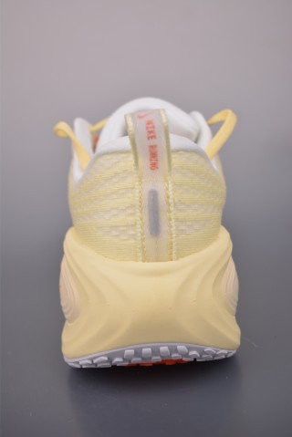 Nike Air Zoom Vomero Plus view 4
