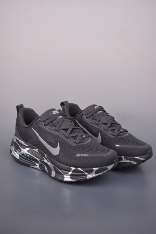 Nike Air Zoom Vomero Plus view 1