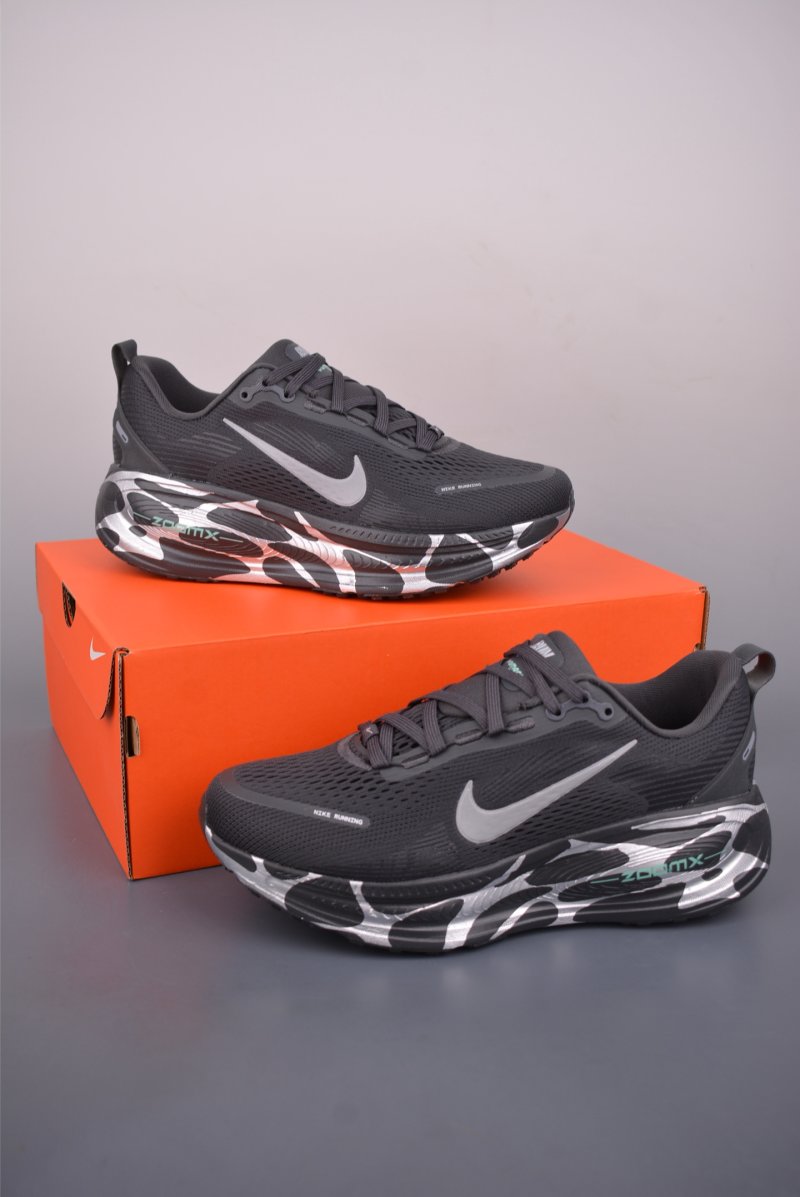 Nike Air Zoom Vomero Plus view