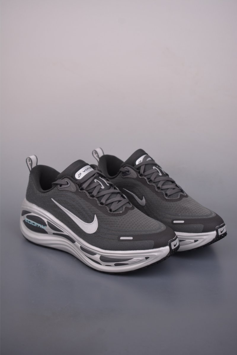 Nike Air Zoom Vomero Plus