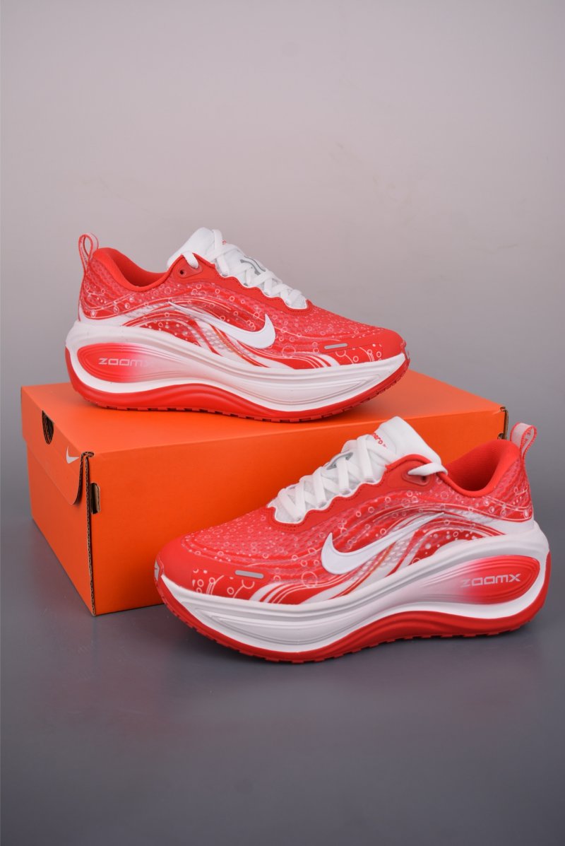 Nike Air Zoom Vomero Plus view