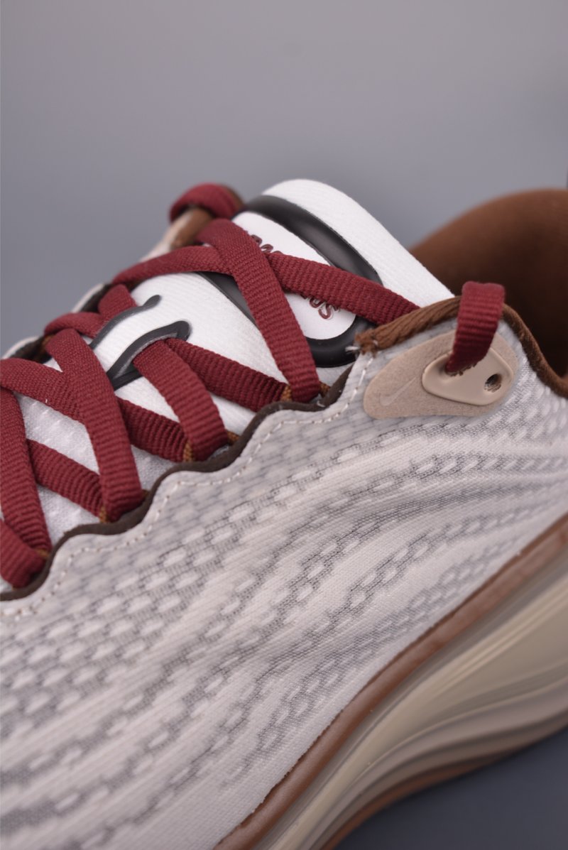 Nike Air Zoom Vomero Plus view