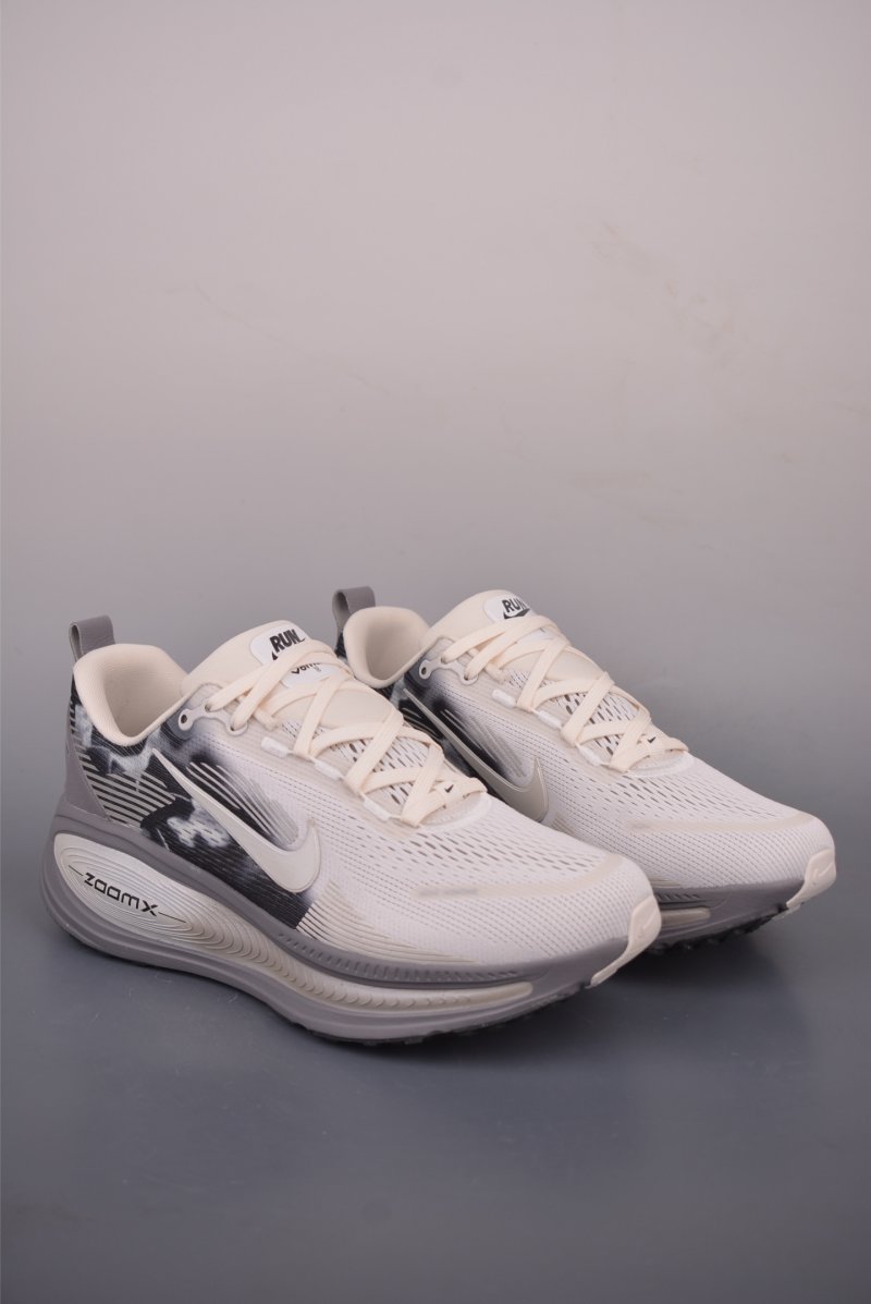 Nike Air Zoom Vomero 18 SE