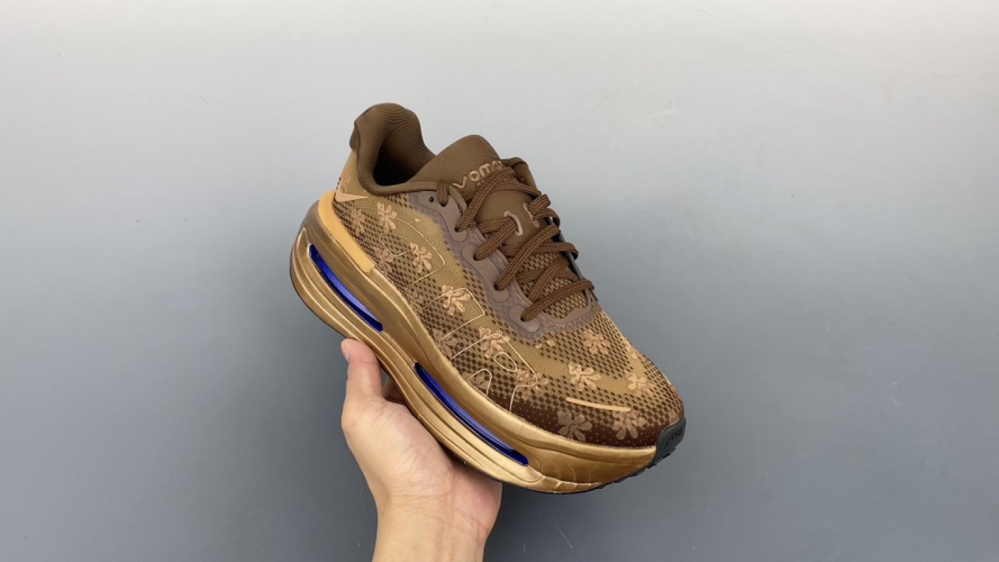 Nike Vomero Premium Air view