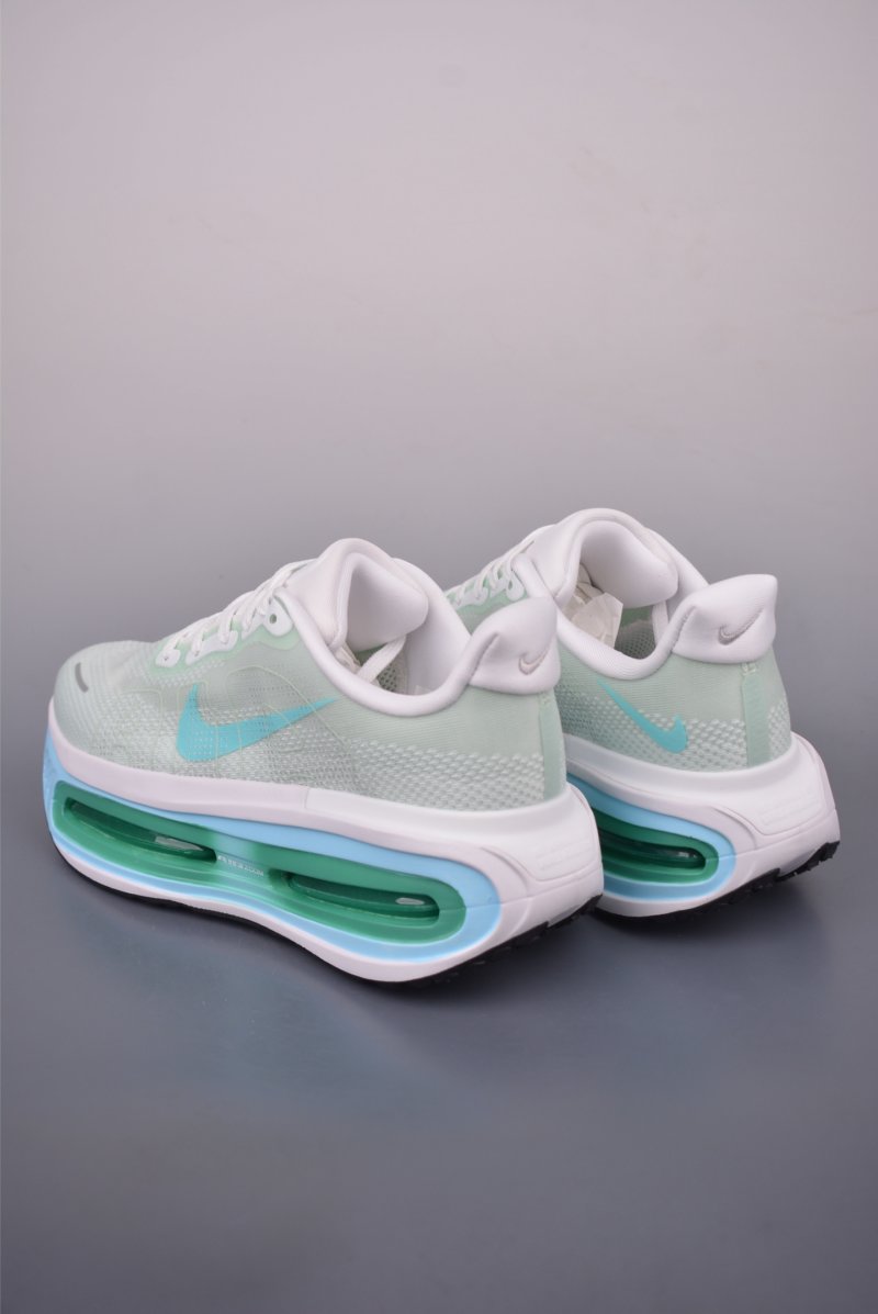 Nike Vomero Premium Air view