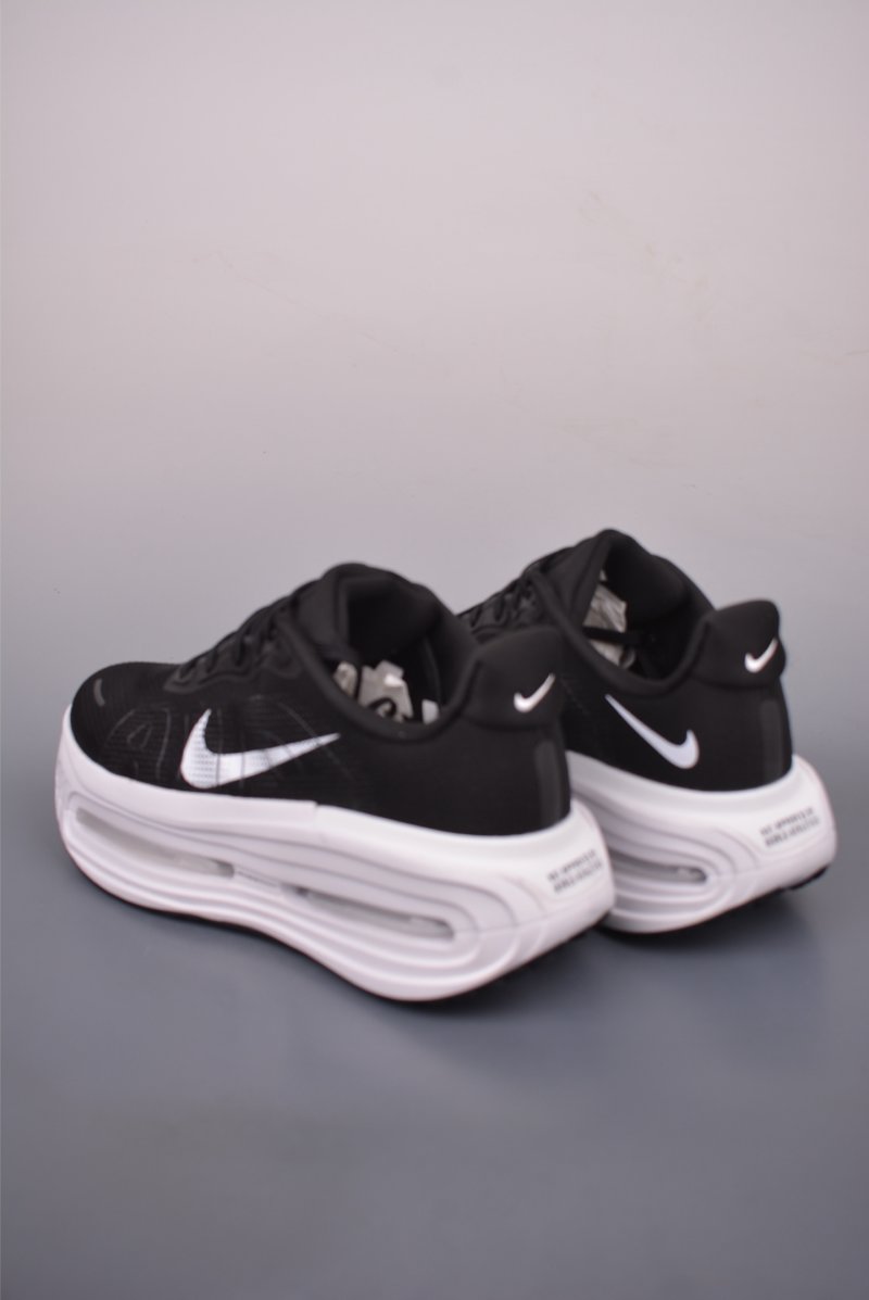 Nike Vomero Premium Air view