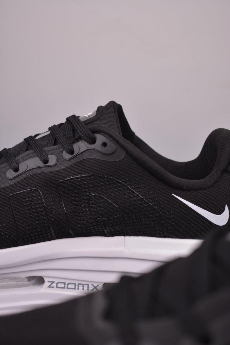 Nike Vomero Premium Air view