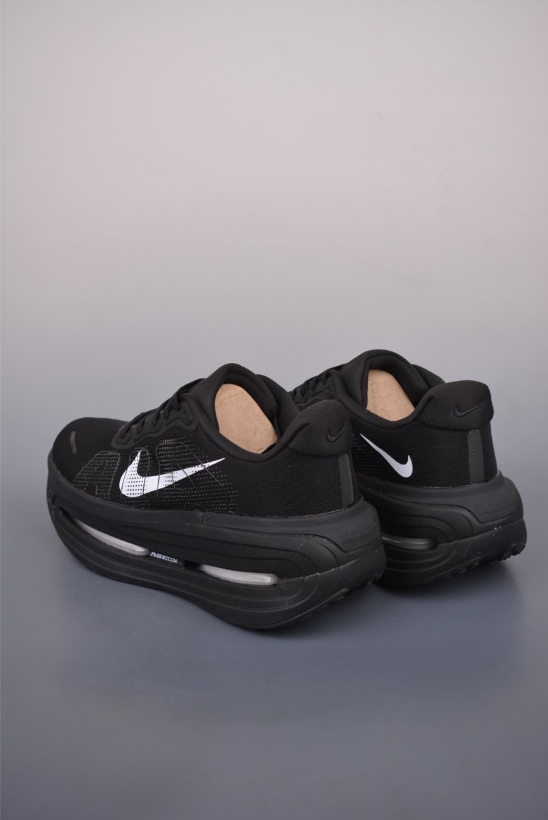Nike Vomero Premium Air view