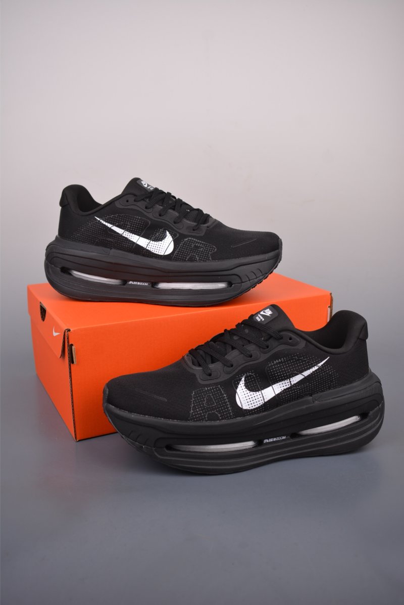 Nike Vomero Premium Air view