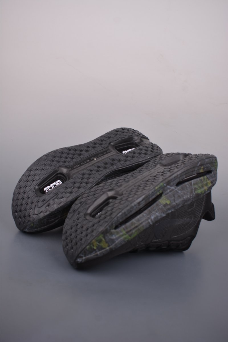 Nike Vomero Premium Air view