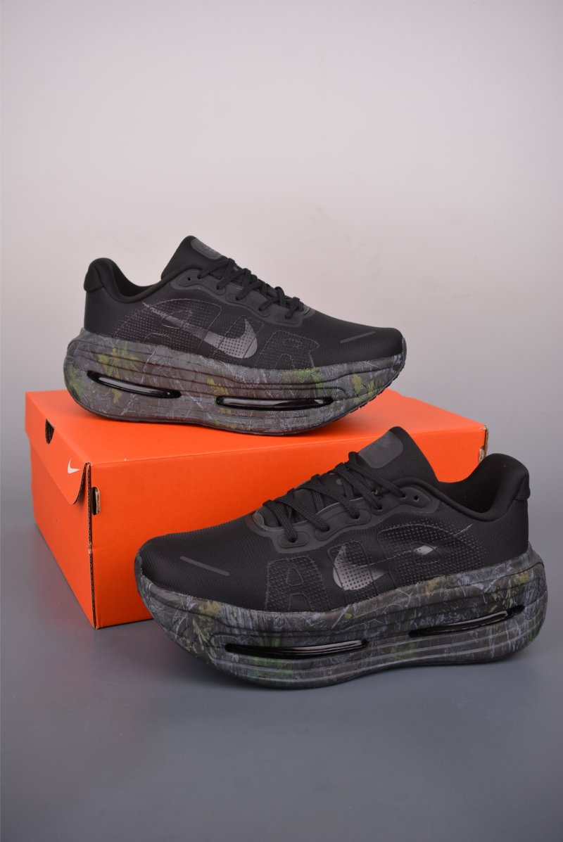 Nike Vomero Premium Air view