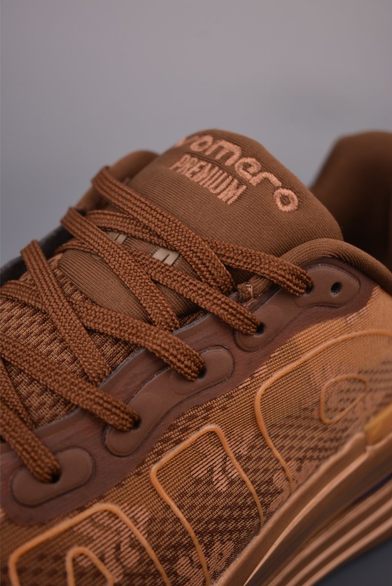 Nike Vomero Premium Air view