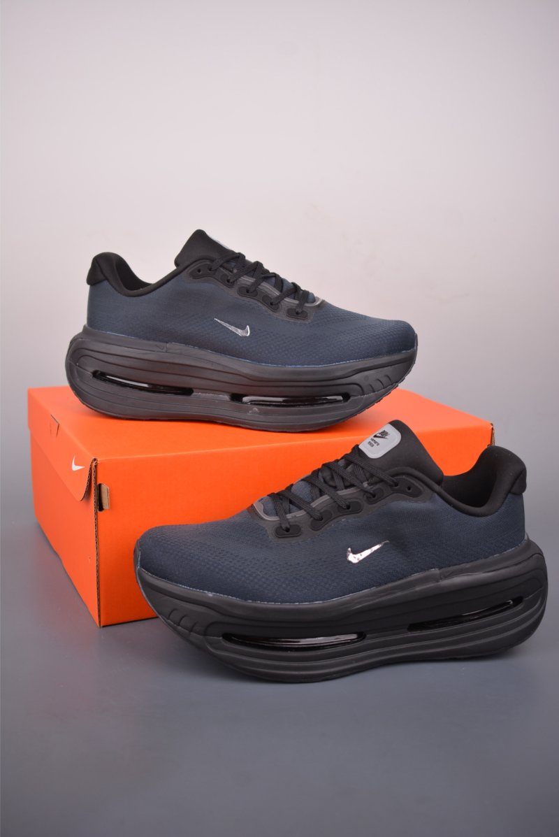 Nike Vomero Premium Air view