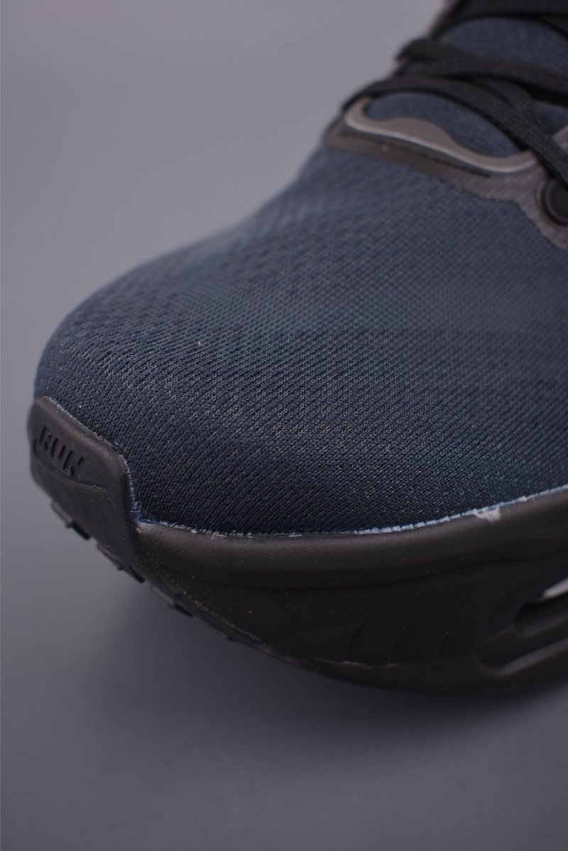 Nike Vomero Premium Air view