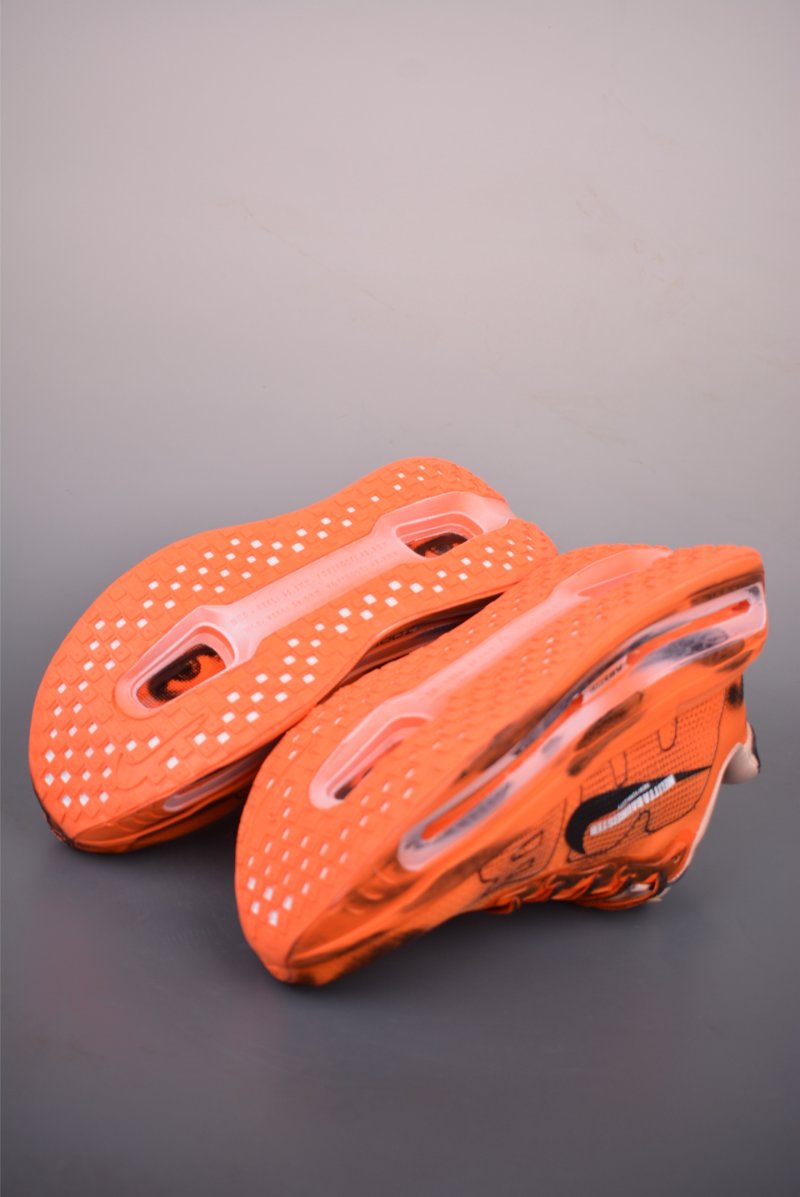 Nike Vomero Premium Air view