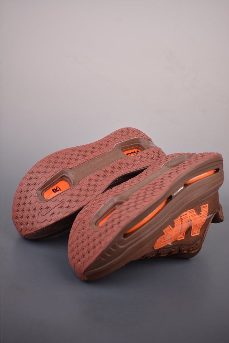 Nike Vomero Premium Air view