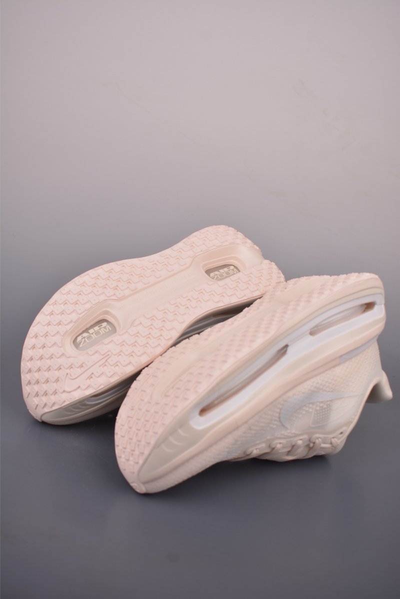 Nike Vomero Premium Air view