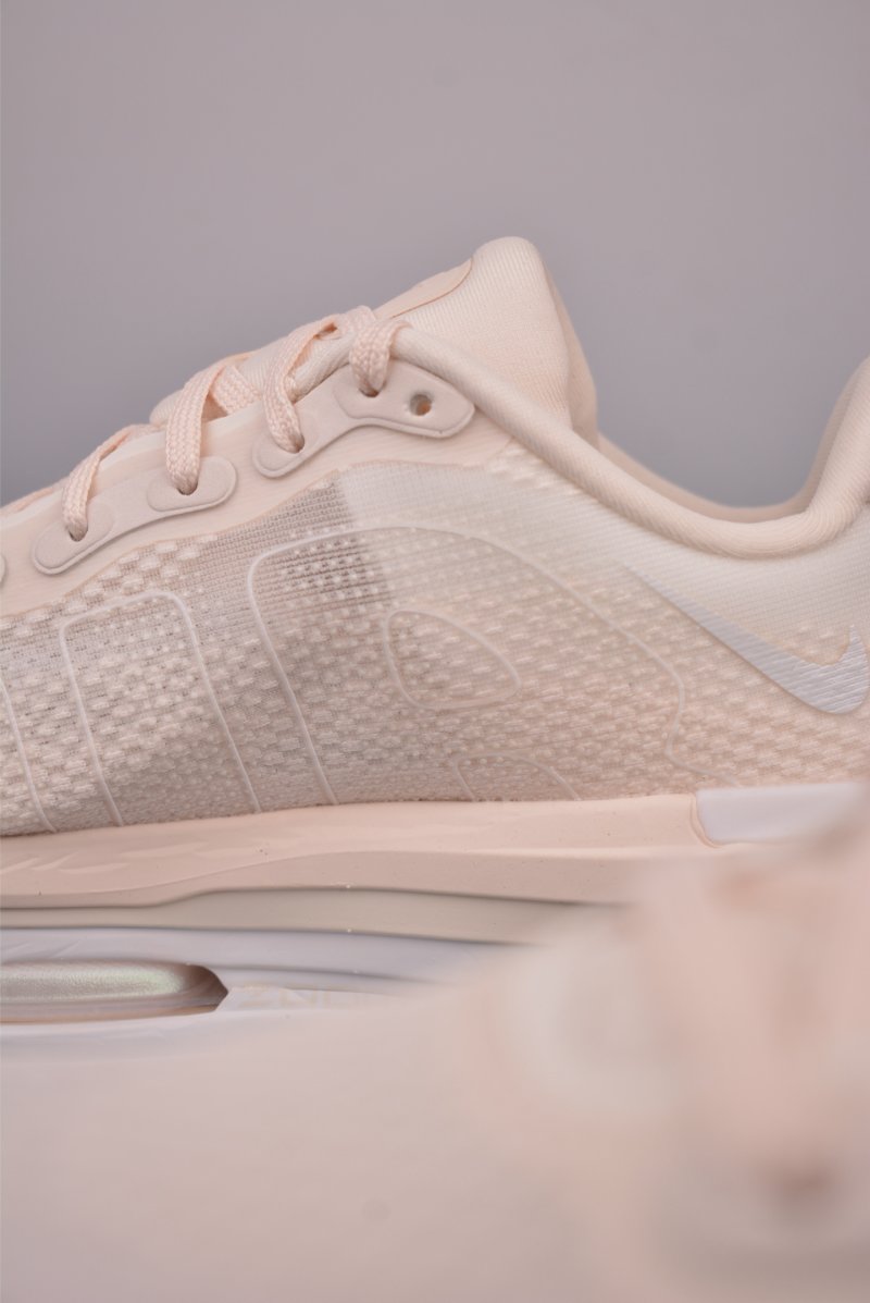 Nike Vomero Premium Air view