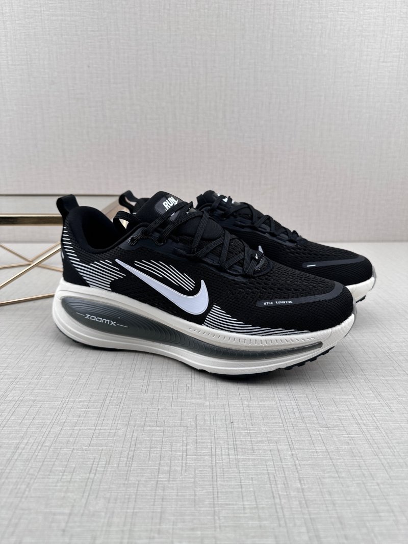 Nike Vomero 18 ReactX view