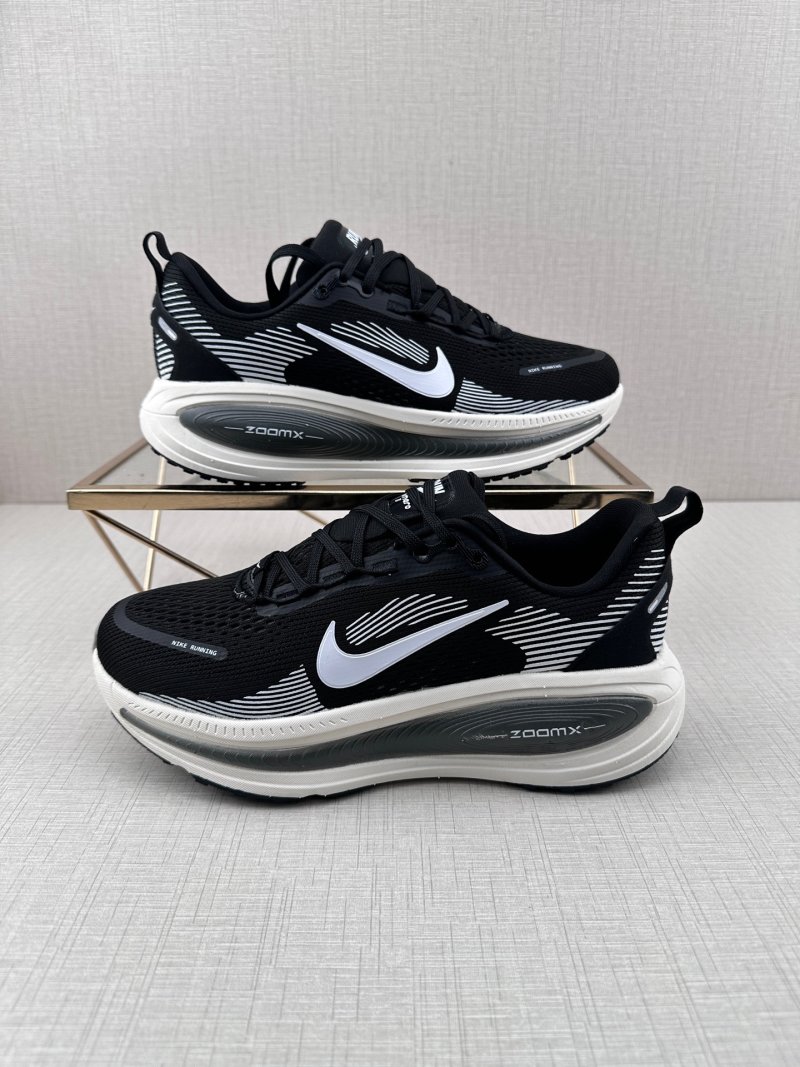 Nike Vomero 18 ReactX view