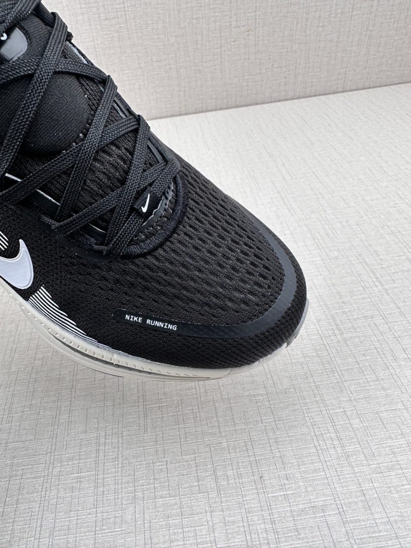 Nike Vomero 18 ReactX view