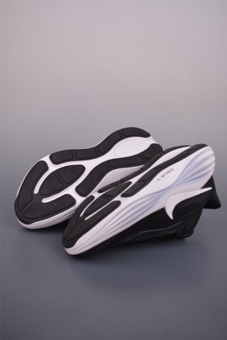 Nike Zoom Vomero ReactX view 3