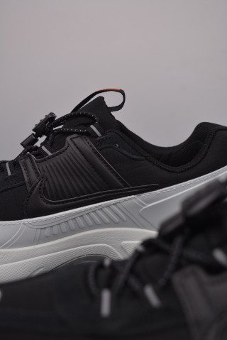 Nike Zoom Vomero Roam 5 view 8