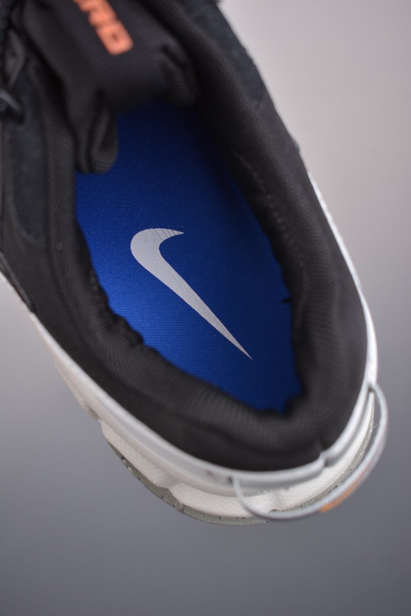Nike Zoom Vomero Roam 5 view