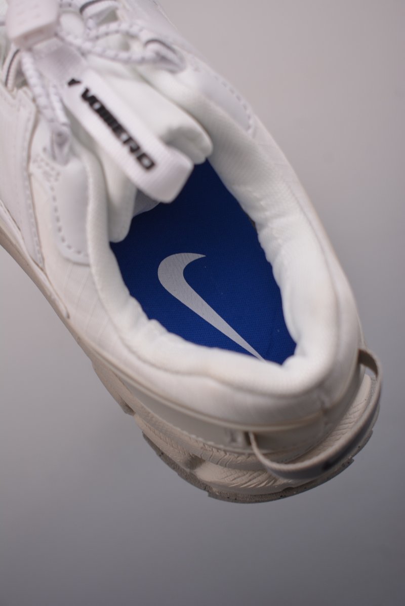 Nike Zoom Vomero Roam 5 view
