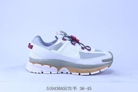 Nike Zoom Vomero 5 SP 'Vast Grey / Sail' view 1