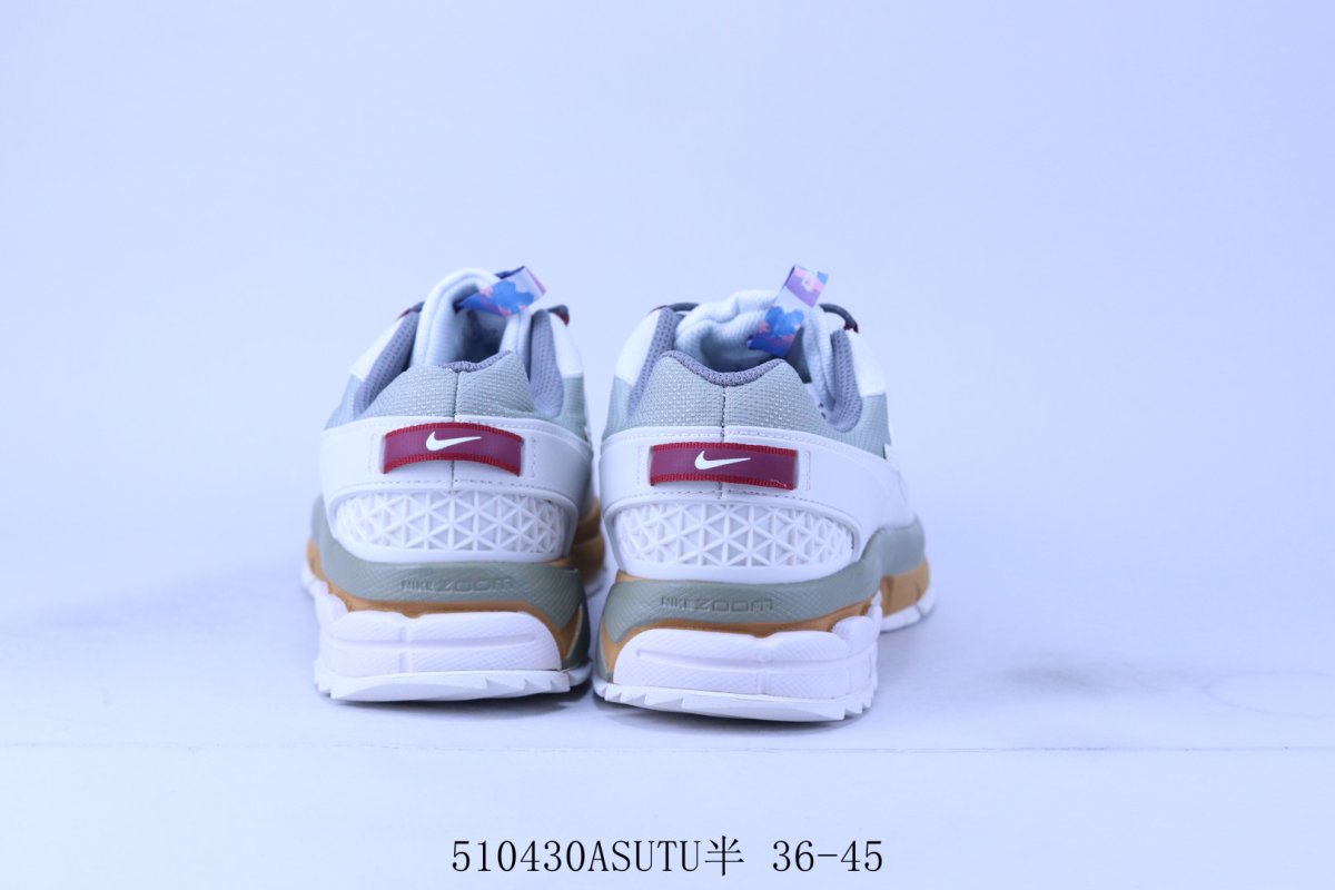 Nike Zoom Vomero 5 SP 'Vast Grey / Sail' view