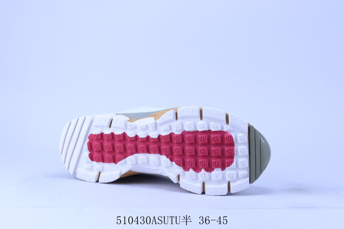 Nike Zoom Vomero 5 SP 'Vast Grey / Sail' view