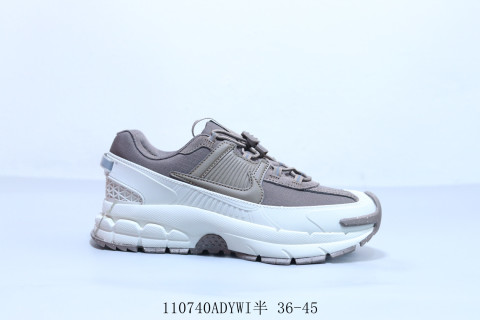Nike Zoom Vomero 5 SP 'Vast Grey / Sail' view 13